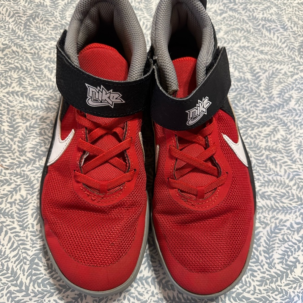 Nike Kids Red and Gray Sneakers